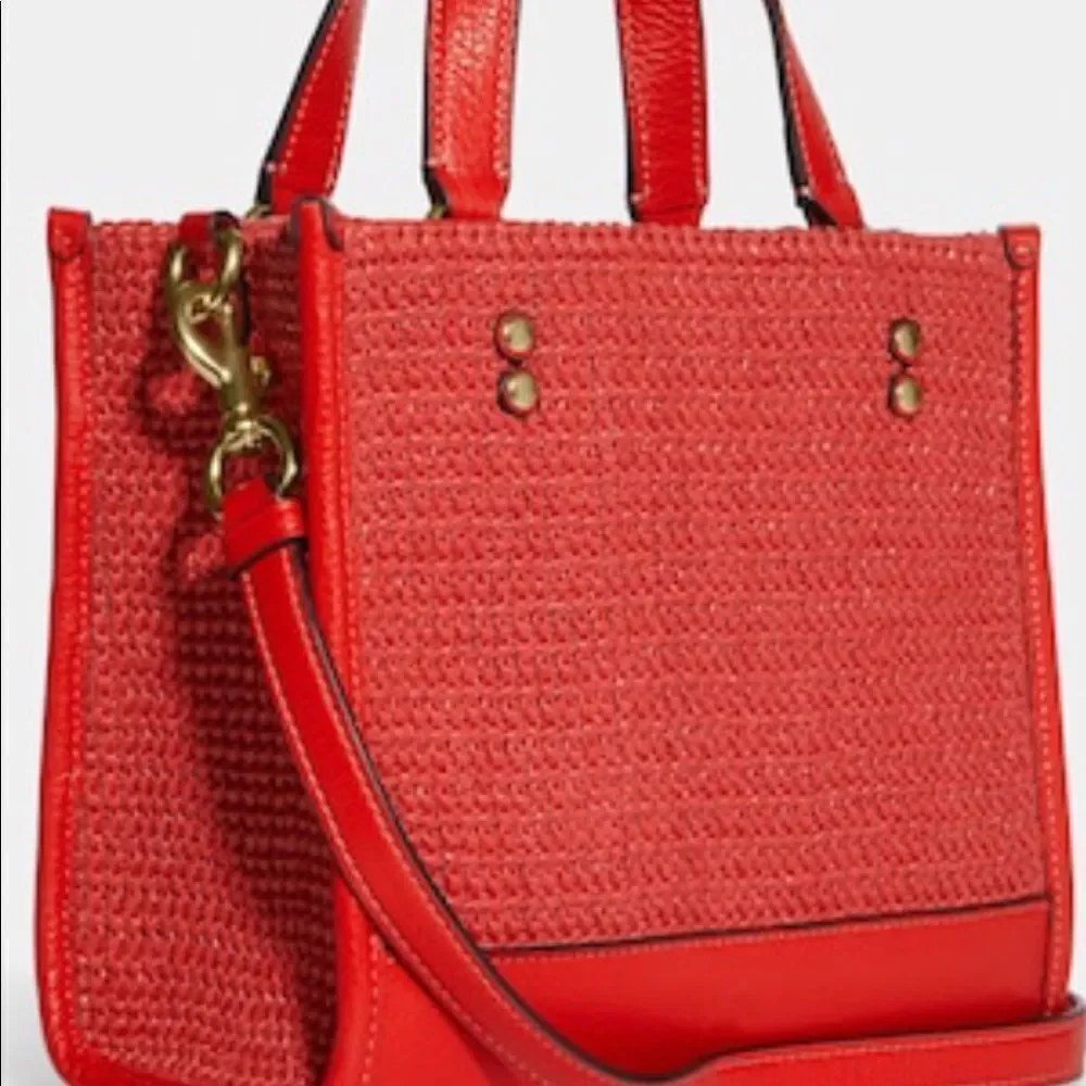 COACH DEMPSEY With large COACH PATCH LOGO . Removable strap. DEAD STOCK